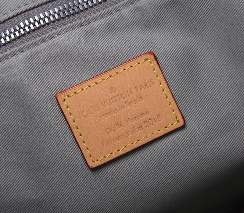 Franco Shops - Louis Vuittons  - 15573