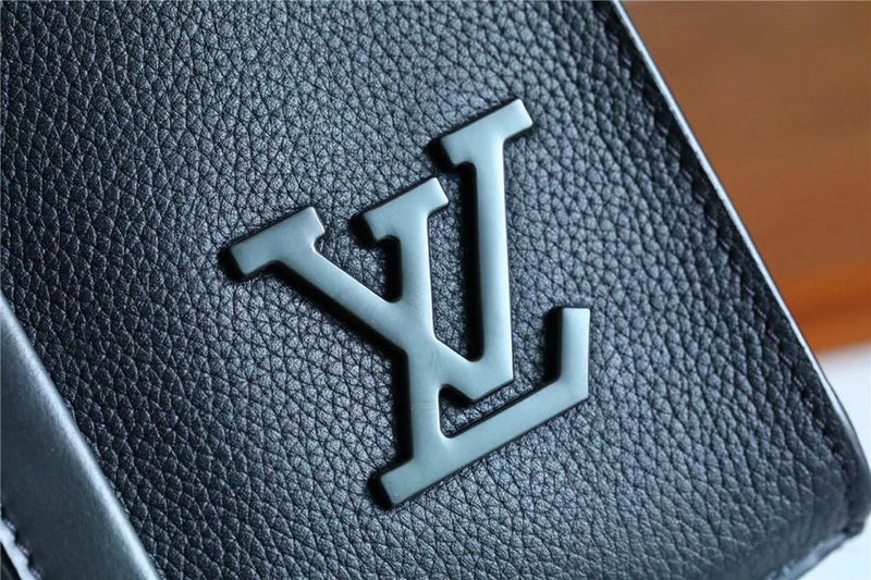 Franco Shops - Louis Vuittons  - 9821