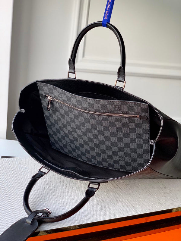 Franco Shops - Louis Vuittons  - 15566