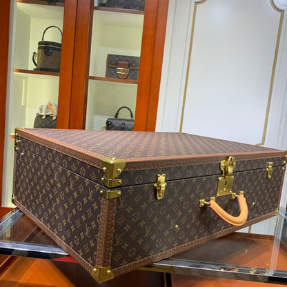 Franco Shops - Louis Vuittons  - 9494