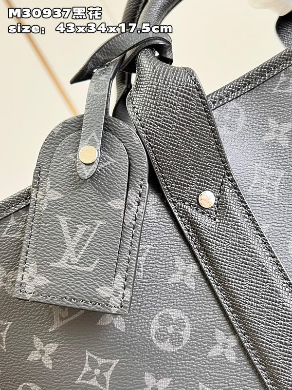 Franco Shops - Louis Vuittons  - 15503