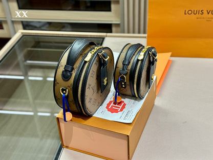 Franco Shops - Louis Vuittons  - 15042
