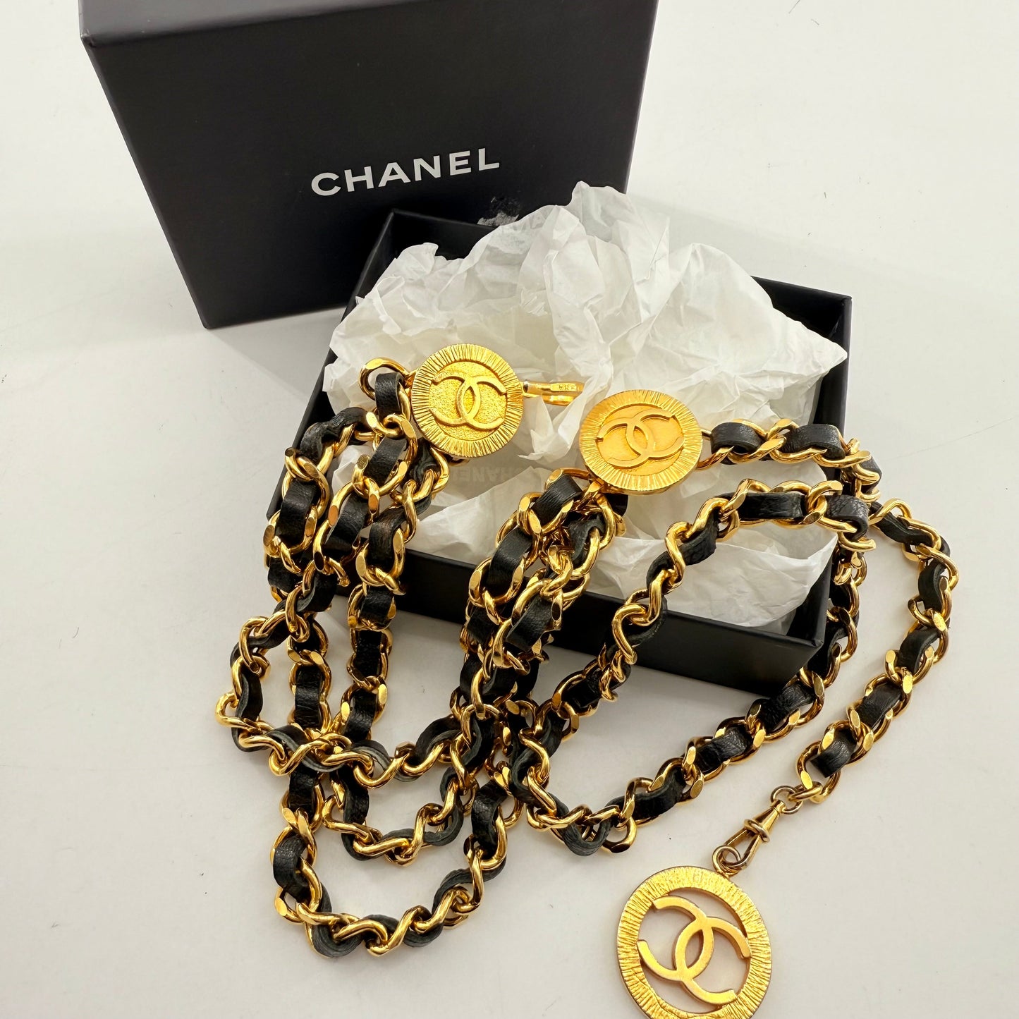 CHANEL Vintage Black Golden Waist Chain