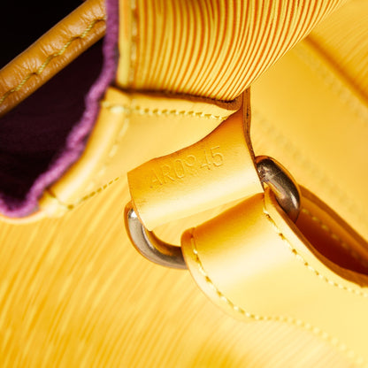 LOUIS VUITTON Epi Noe GM Bucket Bag