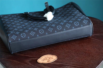 Franco Shops - Louis Vuittons  - 9865