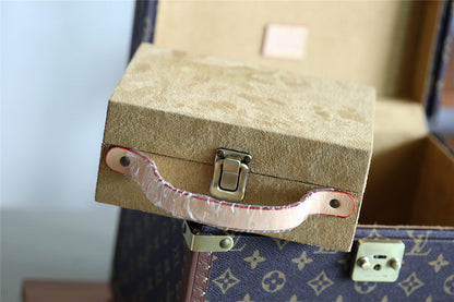 Franco Shops - Louis Vuittons  - 9519