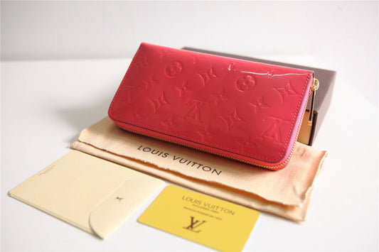 Franco Shops - Louis Vuittons  - 9298
