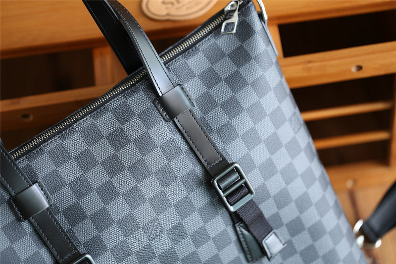 Franco Shops - Louis Vuittons  - 9842