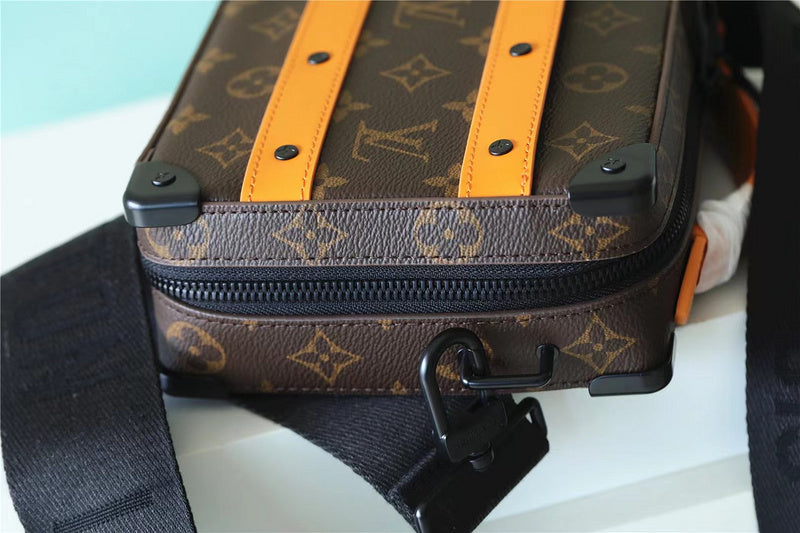 Franco Shops - Louis Vuittons  - 9908