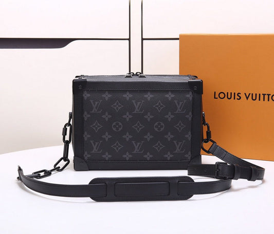 Franco Shops - Louis Vuittons  - 15521