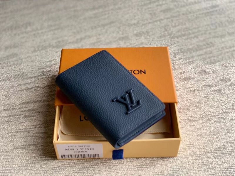 Franco Shops - Louis Vuittons  - 15677