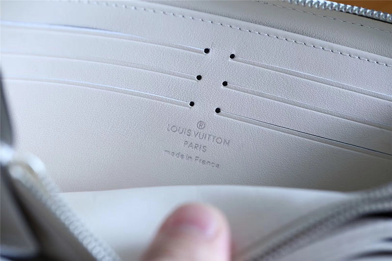 Franco Shops - Louis Vuittons  - 9411