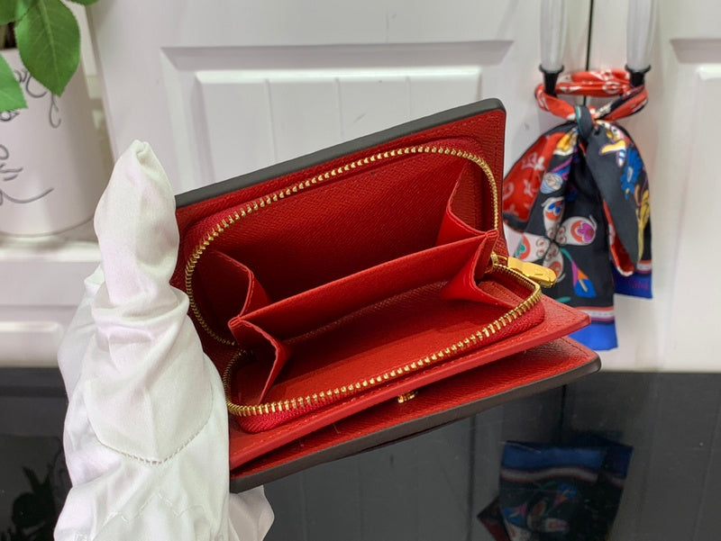 Franco Shops - Louis Vuittons  - 15727