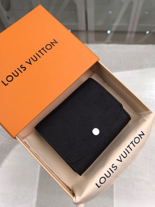 Franco Shops - Louis Vuittons  - 9144
