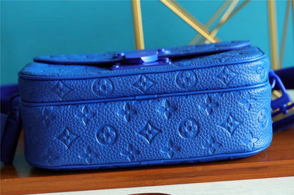 Franco Shops - Louis Vuittons  - 10104