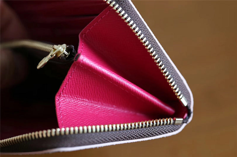Franco Shops - Louis Vuittons  - 9420