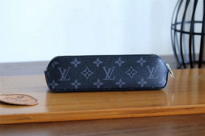 Franco Shops - Louis Vuittons  - 9313