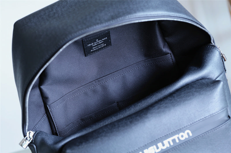 Franco Shops - Louis Vuittons  - 9779