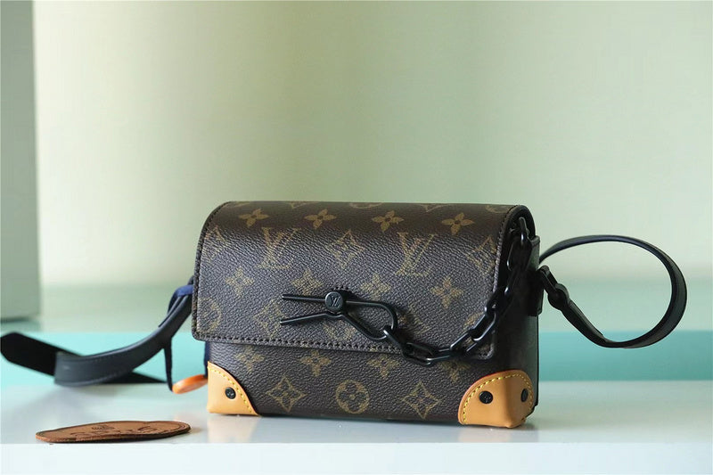 Franco Shops - Louis Vuittons  - 9922