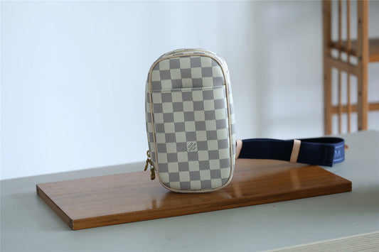 Franco Shops - Louis Vuittons  - 9388