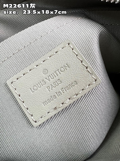 Franco Shops - Louis Vuittons  - 15296
