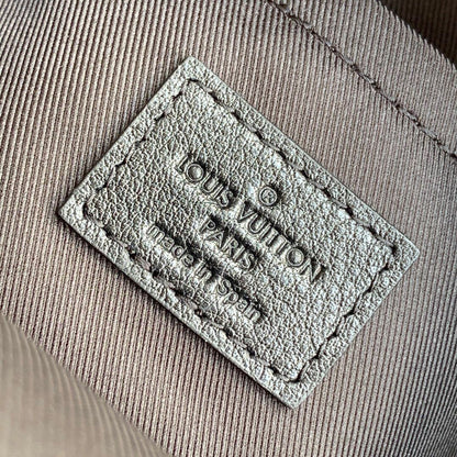 Franco Shops - Louis Vuittons  - 15359
