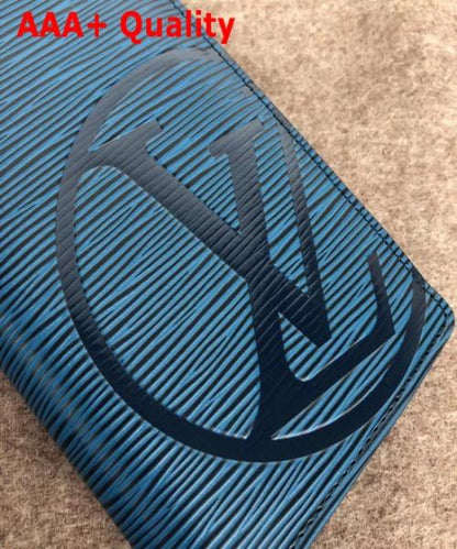 Louis Vuitton Circle signature Brazza Wallet Epi Leather Bleu Azur