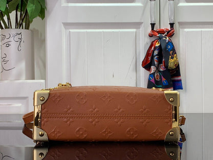 Franco Shops - Louis Vuittons  - 15220