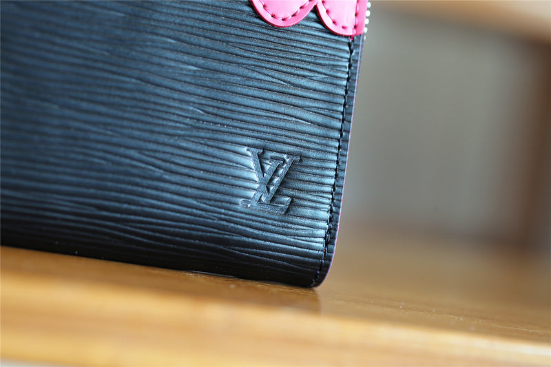 Franco Shops - Louis Vuittons  - 9281