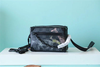 Franco Shops - Louis Vuittons  - 10134