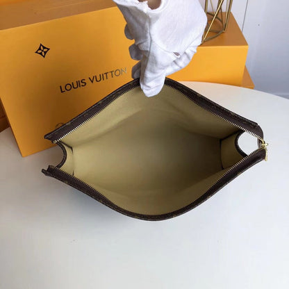 Franco Shops - Louis Vuittons  - 15596