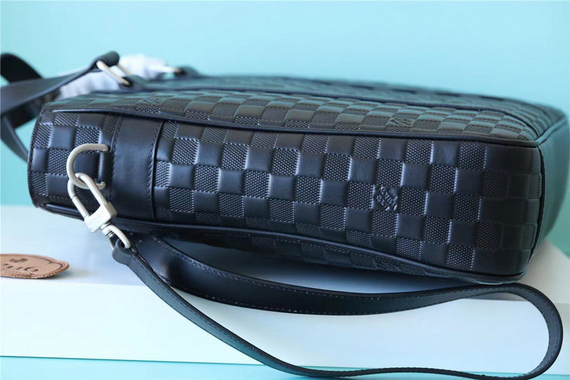 Franco Shops - Louis Vuittons  - 9799