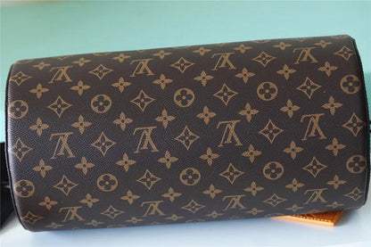 Franco Shops - Louis Vuittons  - 9911