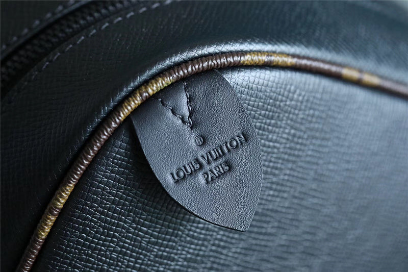 Franco Shops - Louis Vuittons  - 9725
