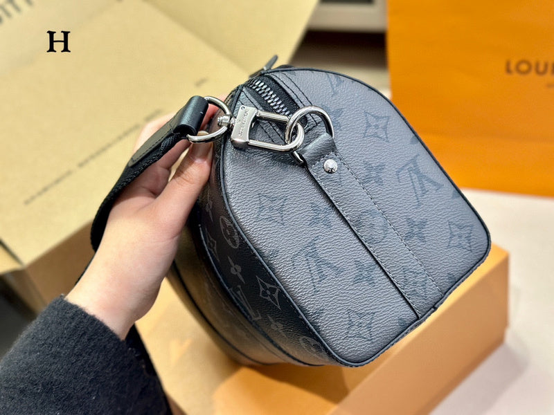 Franco Shops - Louis Vuittons  - 14986