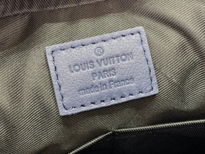Franco Shops - Louis Vuittons  - 15255