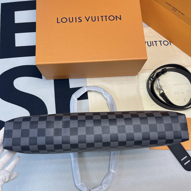 Franco Shops - Louis Vuittons  - 9817