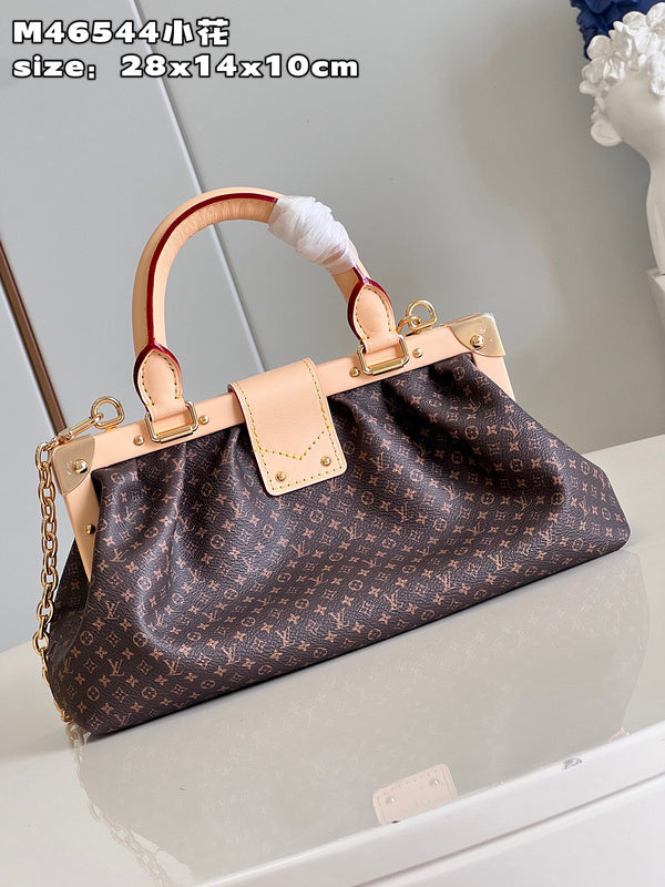 Franco Shops - Louis Vuittons  - 15436