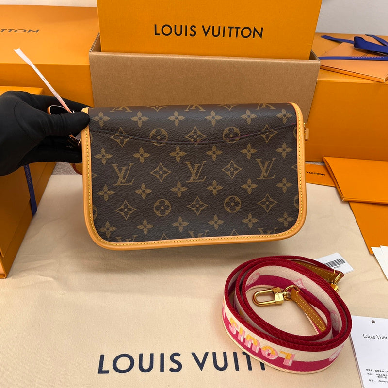 Franco Shops - Louis Vuittons  - 15840