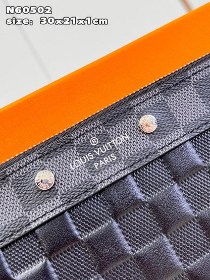 Franco Shops - Louis Vuittons  - 15375