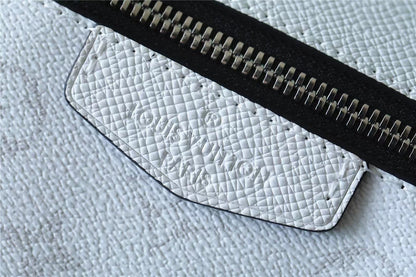 Franco Shops - Louis Vuittons  - 9949