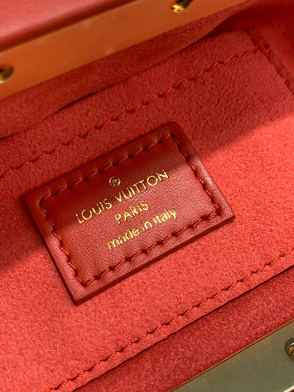 Franco Shops - Louis Vuittons  - 15694