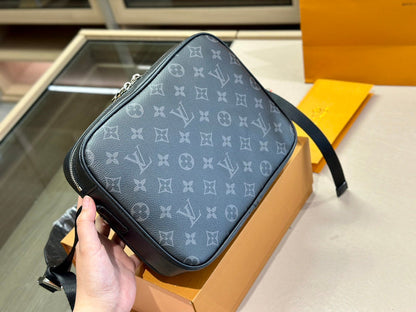 Franco Shops - Louis Vuittons  - 14922