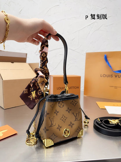 Franco Shops - Louis Vuittons  - 14944