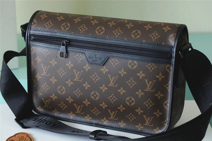 Franco Shops - Louis Vuittons  - 9996