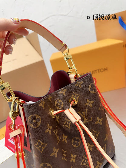Franco Shops - Louis Vuittons  - 14957