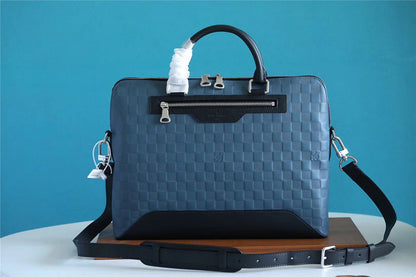 Franco Shops - Louis Vuittons  - 9825