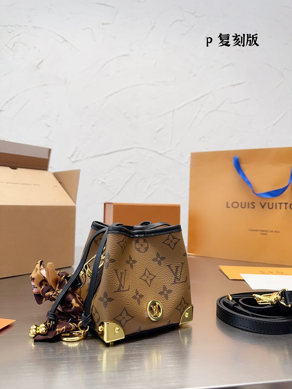 Franco Shops - Louis Vuittons  - 14944