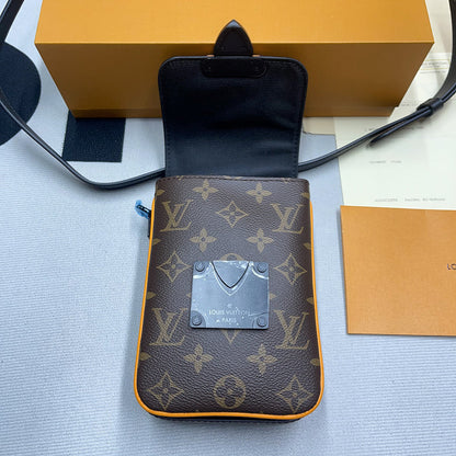 Franco Shops - Louis Vuittons  - 9924