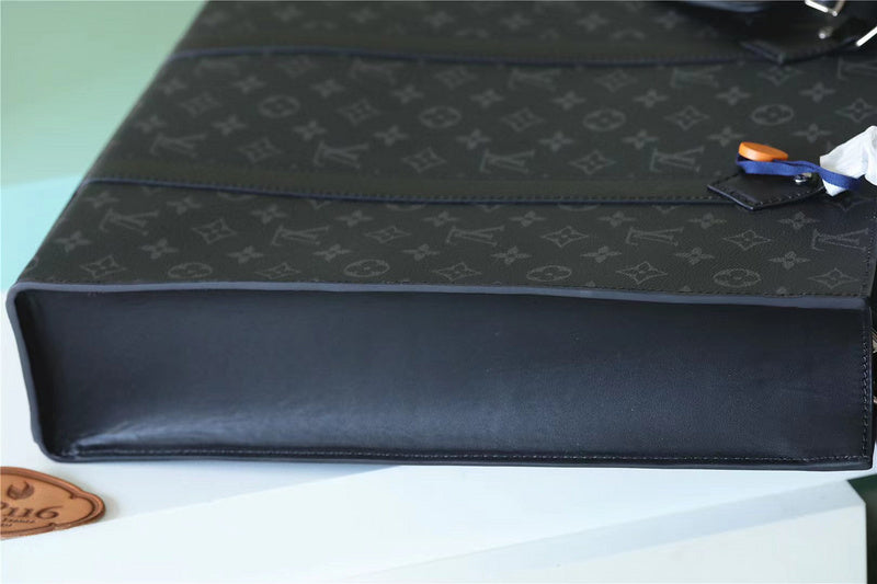 Franco Shops - Louis Vuittons  - 10023